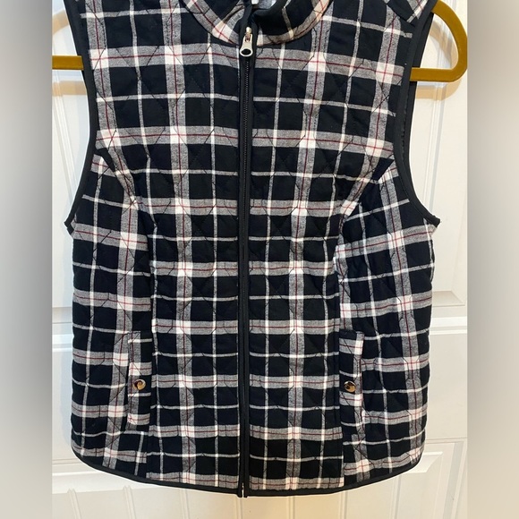 Croft & Barrow quilted black/white plaid vest - Picture 8 of 9